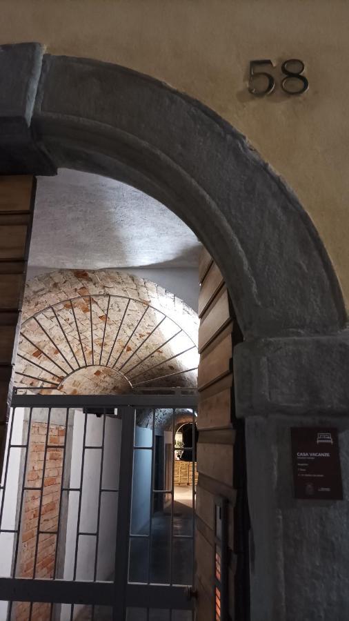 ベルガモBorgovivobg Il Tuo Rifugio In Centro Cittaアパートメント エクステリア 写真