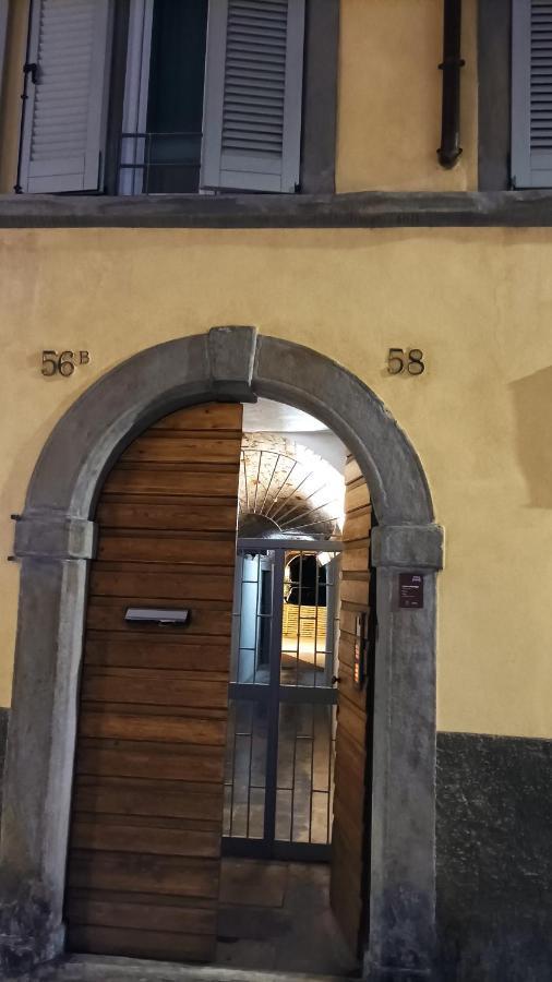 ベルガモBorgovivobg Il Tuo Rifugio In Centro Cittaアパートメント エクステリア 写真